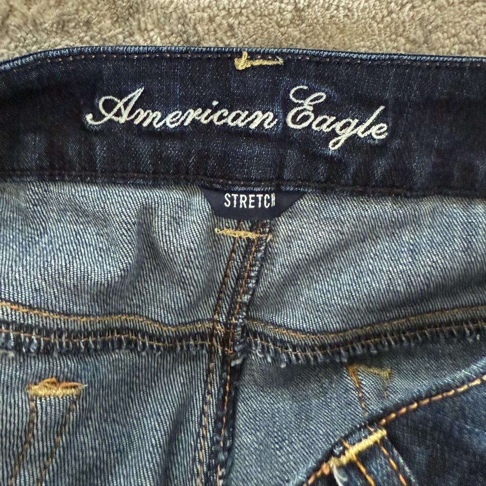 American Eagle Dark Blue Jean Shorts Size 8 - Picture 3 of 4